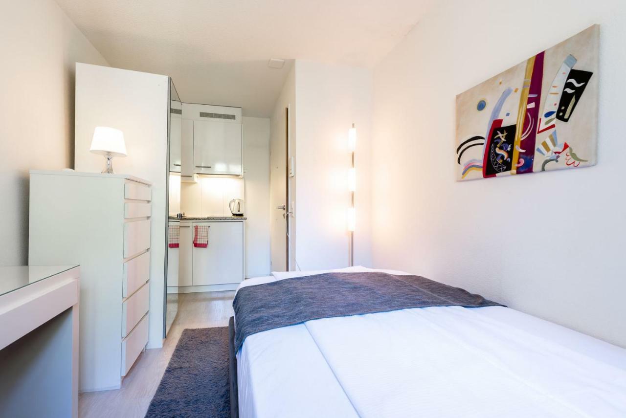 Iq130 Guesthouse Zurich Bagian luar foto